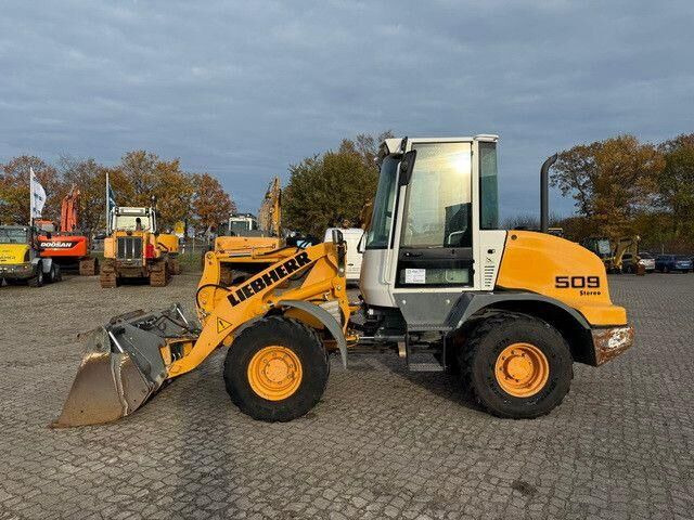 Liebherr L 509, 4+1 Schaufel, 3. Steuerkreis, Gabel - Колесен товарач: снимка 3 Liebherr L 509, 4+1 Schaufel, 3. Steuerkreis, Gabel - Колесен товарач: снимка 3