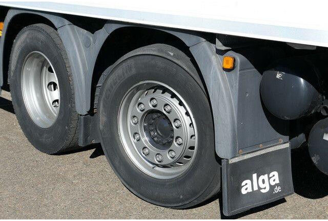 MAN 26.420 TGS LL 6x2, Intarder, LBW 2.5to., Gelenkt - Камион фургон: снимка 4 MAN 26.420 TGS LL 6x2, Intarder, LBW 2.5to., Gelenkt - Камион фургон: снимка 4