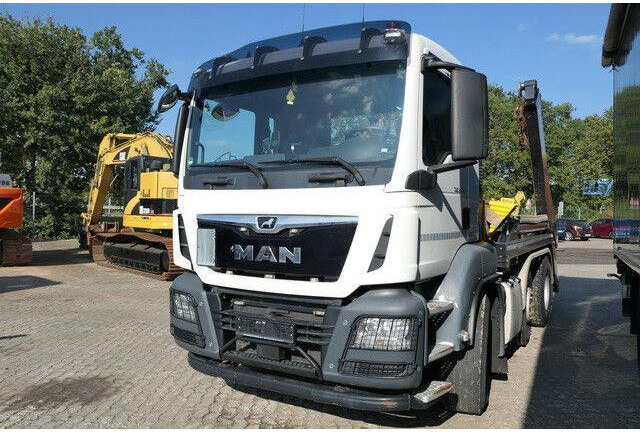 MAN 26.460 TGS 6x2, Hiab FTR18, Funk, Vorlauflenk,AC - Камион с кабелна система: снимка 2 MAN 26.460 TGS 6x2, Hiab FTR18, Funk, Vorlauflenk,AC - Камион с кабелна система: снимка 2