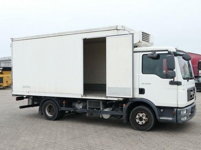 MAN 8.220 TGL BL 4x2, Thermo King, 3. Sitz, 5m lang - Рефрижератор камион: снимка 5 MAN 8.220 TGL BL 4x2, Thermo King, 3. Sitz, 5m lang - Рефрижератор камион: снимка 5