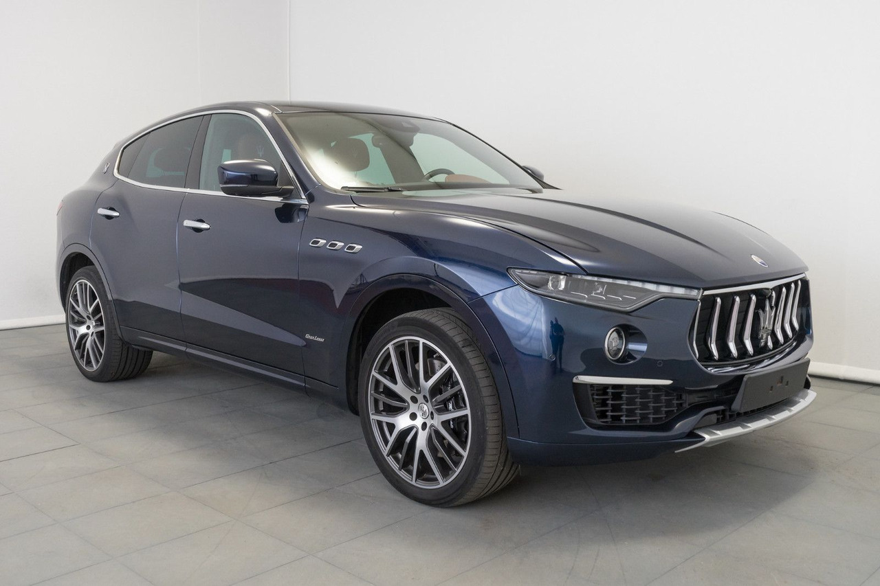 Maserati Levante Q4 Gran Lusso/2. Hand/TOP! - Джип: снимка 3 Maserati Levante Q4 Gran Lusso/2. Hand/TOP! - Джип: снимка 3