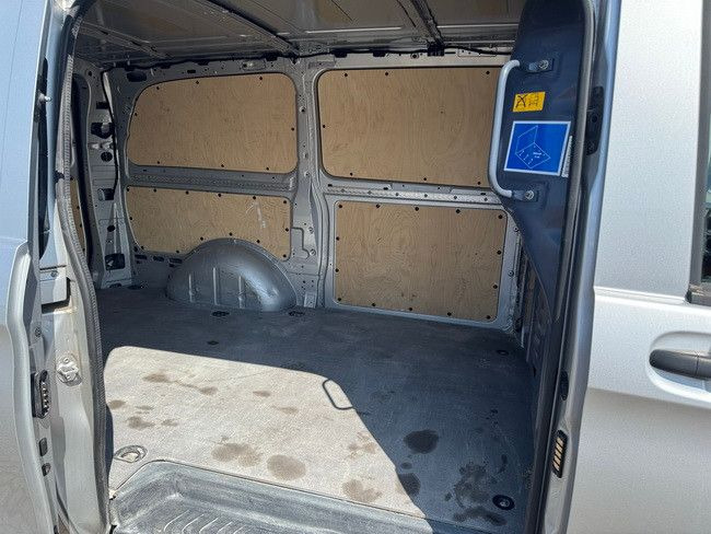 Mercedes-Benz 116 CDI VITO, Klima,91tkm,Trennwand, AHK,3. Sitz - Малък ван: снимка 5 Mercedes-Benz 116 CDI VITO, Klima,91tkm,Trennwand, AHK,3. Sitz - Малък ван: снимка 5