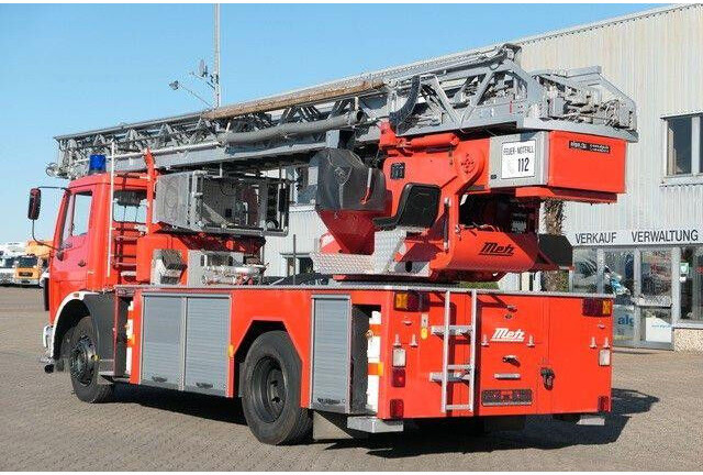 Mercedes-Benz 1422 F 4x2, Drehleiter DLK 23-12, Metz, 30m - Пожарна кола: снимка 4 Mercedes-Benz 1422 F 4x2, Drehleiter DLK 23-12, Metz, 30m - Пожарна кола: снимка 4