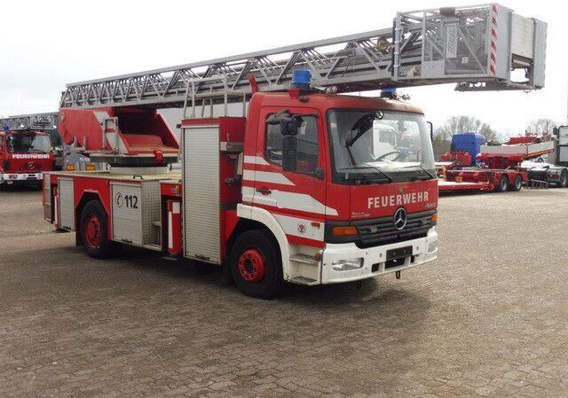 Mercedes-Benz 1528 ATEGO 4x2, Drehleiter DL23-12, Metz, 30m - Пожарна кола: снимка 4 Mercedes-Benz 1528 ATEGO 4x2, Drehleiter DL23-12, Metz, 30m - Пожарна кола: снимка 4