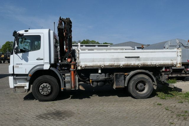 Mercedes-Benz 1829 K Axor, Atlas 116.3-A2L, AHK, Greifer,Klima - Самосвал камион, Камион с кран: снимка 2 Mercedes-Benz 1829 K Axor, Atlas 116.3-A2L, AHK, Greifer,Klima - Самосвал камион, Камион с кран: снимка 2