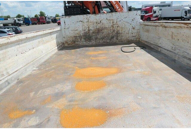 Mercedes-Benz 1829 K Axor, Atlas 116.3-A2L, AHK, Greifer,Klima - Самосвал камион: снимка 4 Mercedes-Benz 1829 K Axor, Atlas 116.3-A2L, AHK, Greifer,Klima - Самосвал камион: снимка 4