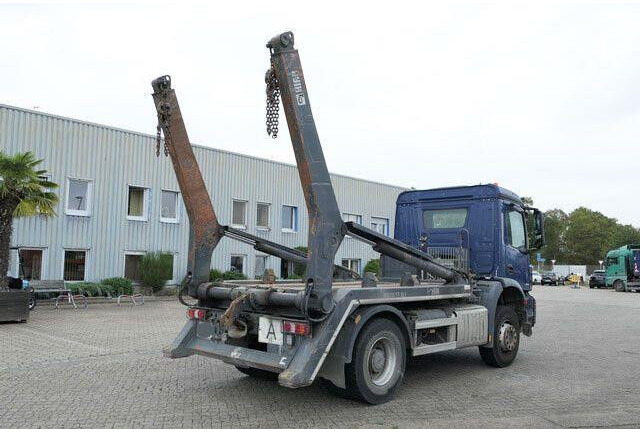 Mercedes-Benz 1832 K Arocs 4x2, Hiab SLT 140, teleskop., Klima - Камион с кабелна система: снимка 4 Mercedes-Benz 1832 K Arocs 4x2, Hiab SLT 140, teleskop., Klima - Камион с кабелна система: снимка 4