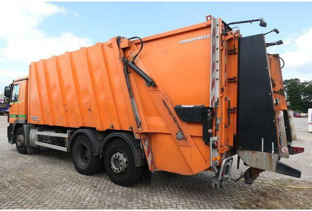 Mercedes-Benz 2532 L Actros 6x2, Faun, Zöller, 24m³, MP3, AC - Боклукчийска кола: снимка 3 Mercedes-Benz 2532 L Actros 6x2, Faun, Zöller, 24m³, MP3, AC - Боклукчийска кола: снимка 3
