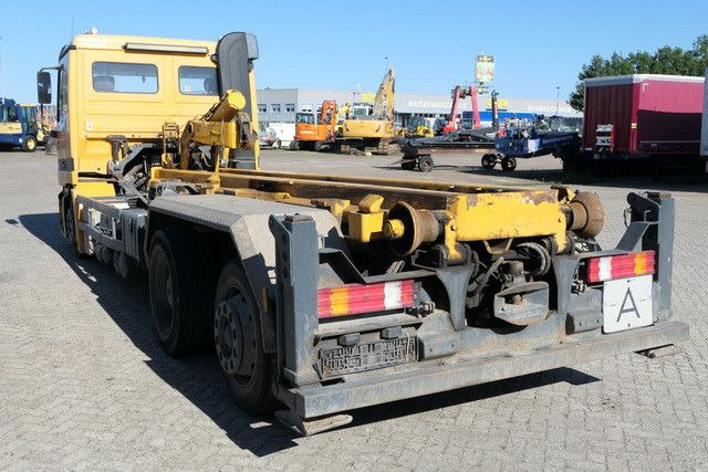 Mercedes-Benz 2543 Actros 6x2, MP1, 3 Pedale, Schalter - Мултилифт с кука камион: снимка 5 Mercedes-Benz 2543 Actros 6x2, MP1, 3 Pedale, Schalter - Мултилифт с кука камион: снимка 5