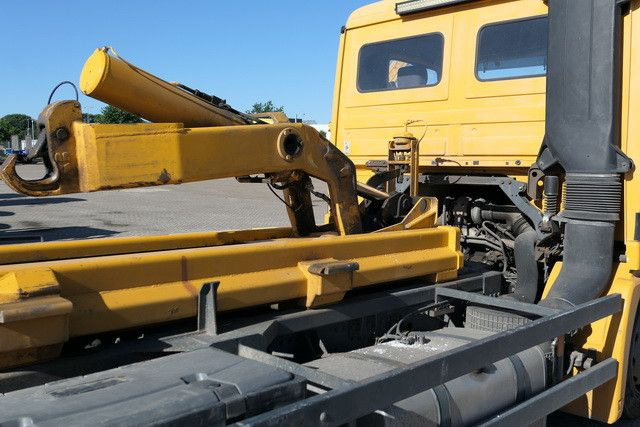 Mercedes-Benz 2543 Actros 6x2, MP1, 3 Pedale, Schalter - Мултилифт с кука камион: снимка 3 Mercedes-Benz 2543 Actros 6x2, MP1, 3 Pedale, Schalter - Мултилифт с кука камион: снимка 3