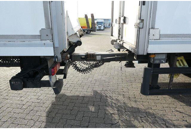 Mercedes-Benz 2543 L Antos 6x2, 37 Paletten, Kompl. Zug, TOP - Рефрижератор камион: снимка 5 Mercedes-Benz 2543 L Antos 6x2, 37 Paletten, Kompl. Zug, TOP - Рефрижератор камион: снимка 5