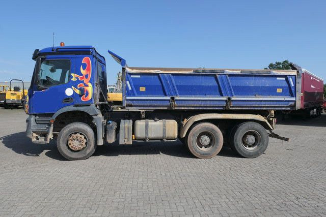 Mercedes-Benz 2643 K Arocs/6x4/Meiller/Plane/AHK/Klima - Самосвал камион: снимка 4 Mercedes-Benz 2643 K Arocs/6x4/Meiller/Plane/AHK/Klima - Самосвал камион: снимка 4