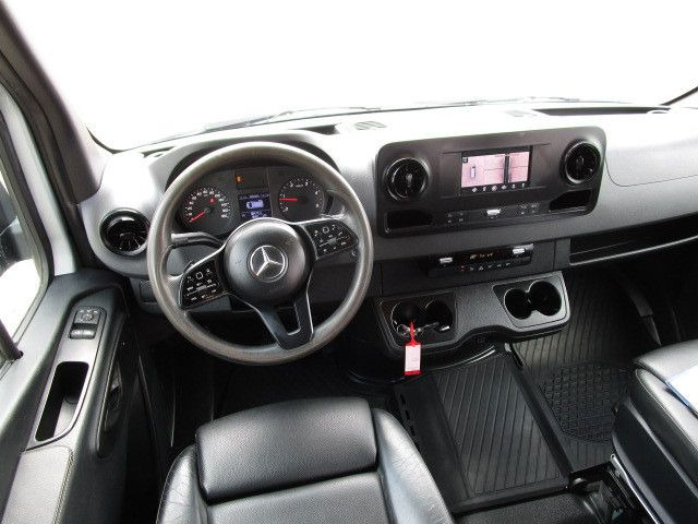 Mercedes-Benz 316 CDI Sprinter, Euro 6, Autom., AHK - Микробус, Пътнически бус: снимка 3 Mercedes-Benz 316 CDI Sprinter, Euro 6, Autom., AHK - Микробус, Пътнически бус: снимка 3