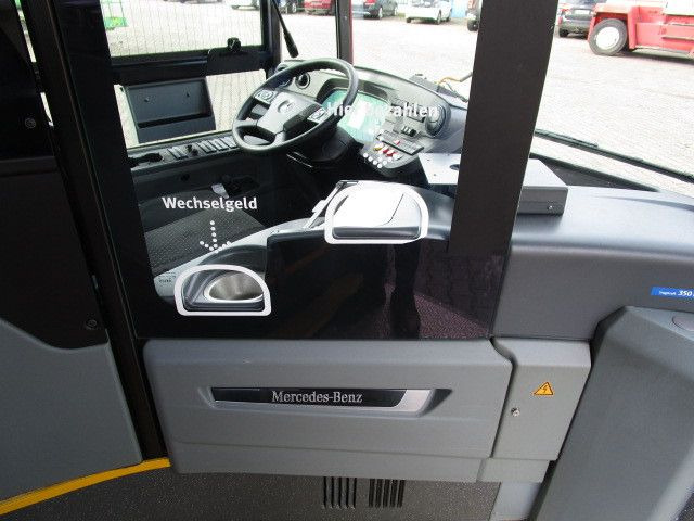 Градски автобус Mercedes-Benz O 530 Citaro C2, Euro 6, A/C, org. km, 1. Hand: снимка 10