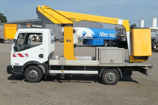 Автовишка Nissan 32.12 4x2, 11m Arbeitshöhe, Klima,3. Sitz: снимка 6