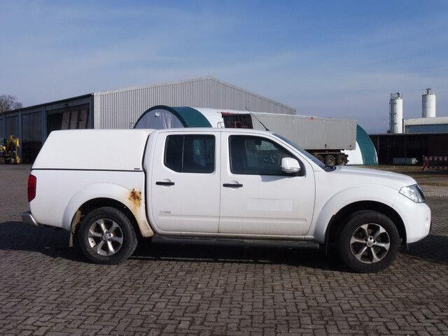Nissan Navara 2.5 Tdi 4x4, DOKA, Pickup, Klima, AHK - Бордови бус: снимка 4 Nissan Navara 2.5 Tdi 4x4, DOKA, Pickup, Klima, AHK - Бордови бус: снимка 4