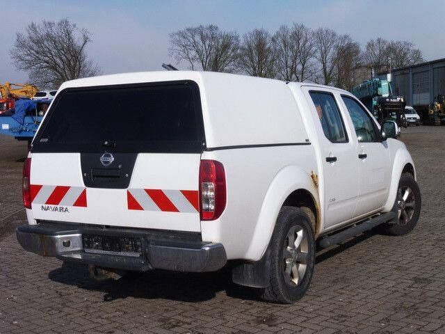 Nissan Navara 2.5 Tdi 4x4, DOKA, Pickup, Klima, AHK - Бордови бус: снимка 5 Nissan Navara 2.5 Tdi 4x4, DOKA, Pickup, Klima, AHK - Бордови бус: снимка 5