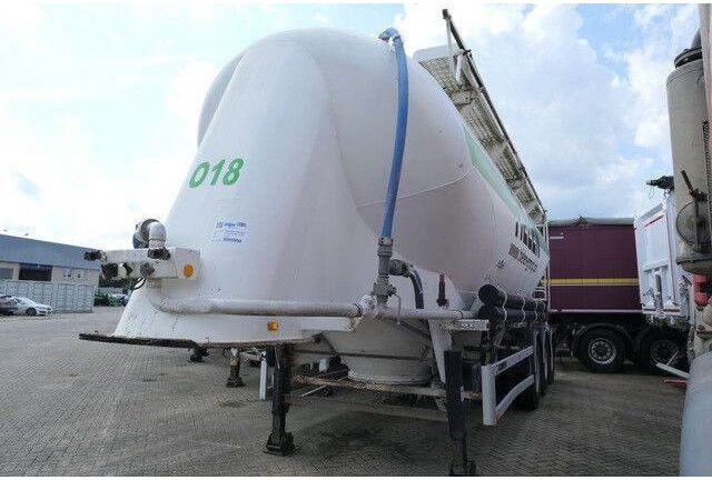 SPITZER SF 2737 PI, Zement, 37m³, Alu-Felgen, 1 Kammer - Полуремарке цистерна: снимка 2 SPITZER SF 2737 PI, Zement, 37m³, Alu-Felgen, 1 Kammer - Полуремарке цистерна: снимка 2