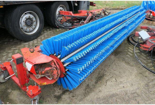 Schmidt CJS 914 Super Walzenbürste, Kehrbesen, 4.2mtr. - Четка: снимка 2 Schmidt CJS 914 Super Walzenbürste, Kehrbesen, 4.2mtr. - Четка: снимка 2