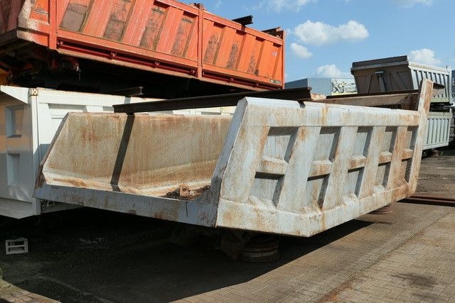 Stahl- Hinterkippmulde ca. 18 cbm, Hilfsrahmen - Самосвална надстройка: снимка 3 Stahl- Hinterkippmulde ca. 18 cbm, Hilfsrahmen - Самосвална надстройка: снимка 3