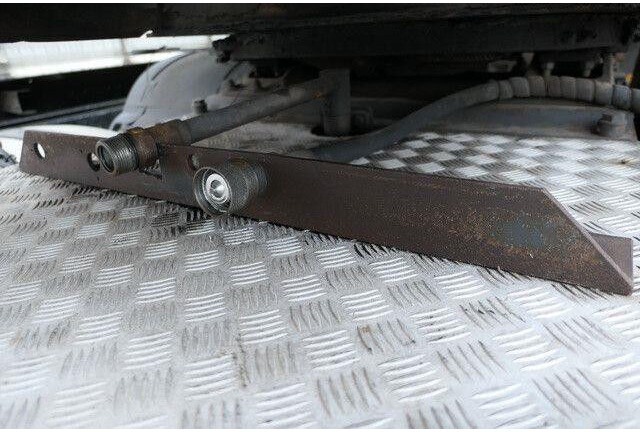 Mercedes-Benz 1845 Arocs 4x2, Retarder, Hydr., Alu-Felgen - Влекач: снимка 5 Mercedes-Benz 1845 Arocs 4x2, Retarder, Hydr., Alu-Felgen - Влекач: снимка 5