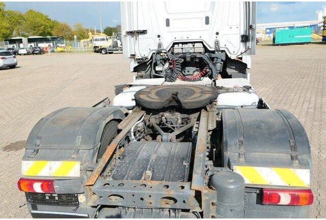 Mercedes-Benz 2443 LS Actros 6x2, 3-Achser, 24to. GG, Waage - Влекач: снимка 4 Mercedes-Benz 2443 LS Actros 6x2, 3-Achser, 24to. GG, Waage - Влекач: снимка 4