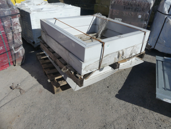 3 Châssis en PVC pour dôme de lumière - Строително оборудване: снимка 1 3 Châssis en PVC pour dôme de lumière - Строително оборудване: снимка 1