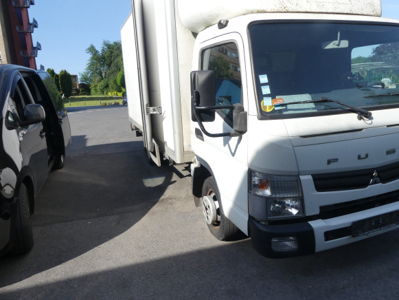 Camion Fourgon Mitsubishi Fuso Canter 3C13 (2013-72.543 km) - Камион фургон: снимка 3 Camion Fourgon Mitsubishi Fuso Canter 3C13 (2013-72.543 km) - Камион фургон: снимка 3