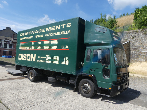 Camion de déménagement avec haillon arrière Volvo FL6-140 (1986-451.079 km-VIN:YB1E6AXGB405329) - Камион фургон: снимка 2 Camion de déménagement avec haillon arrière Volvo FL6-140 (1986-451.079 km-VIN:YB1E6AXGB405329) - Камион фургон: снимка 2