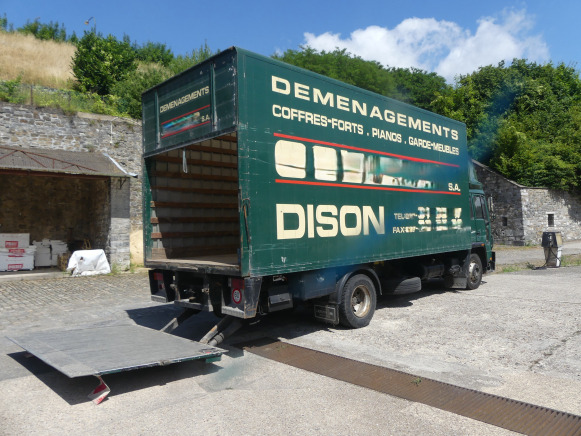 Camion de déménagement avec haillon arrière Volvo FL6-140 (1986-451.079 km-VIN:YB1E6AXGB405329) - Камион фургон: снимка 3 Camion de déménagement avec haillon arrière Volvo FL6-140 (1986-451.079 km-VIN:YB1E6AXGB405329) - Камион фургон: снимка 3