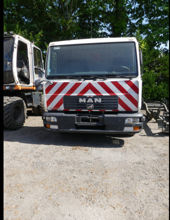 Camion (pour pièces) MAN L2000 (2004-183.392 km) - Шаси кабина: снимка 2 Camion (pour pièces) MAN L2000 (2004-183.392 km) - Шаси кабина: снимка 2