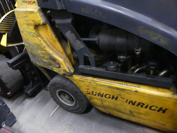 Chariot élévateur au gaz Jungheinrich TFG20AK - Мотокар: снимка 4 Chariot élévateur au gaz Jungheinrich TFG20AK - Мотокар: снимка 4