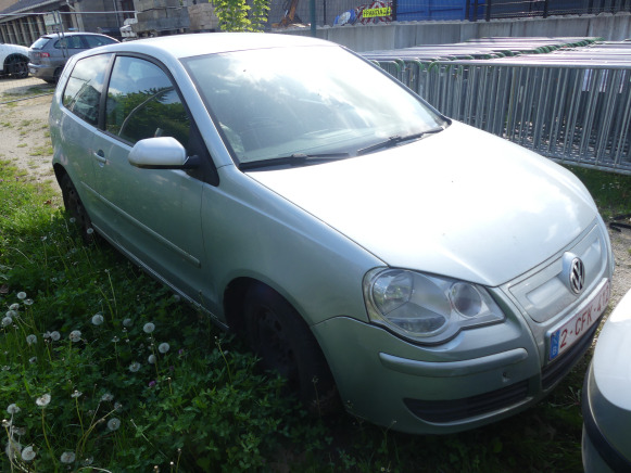 Voiture Volkswagen Polo - Друга техника: снимка 2 Voiture Volkswagen Polo - Друга техника: снимка 2