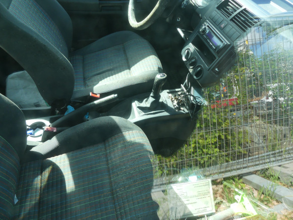Voiture Volkswagen Polo - Друга техника: снимка 5 Voiture Volkswagen Polo - Друга техника: снимка 5
