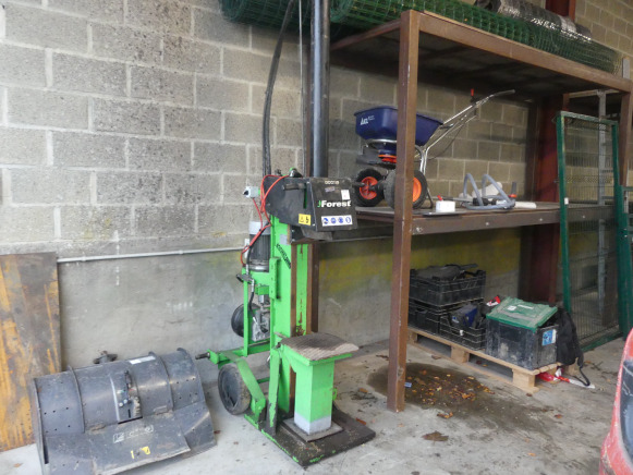 Fendeuse Docma SF170 Rapid 220 + PTO - Цепачка за дърва: снимка 1 Fendeuse Docma SF170 Rapid 220 + PTO - Цепачка за дърва: снимка 1