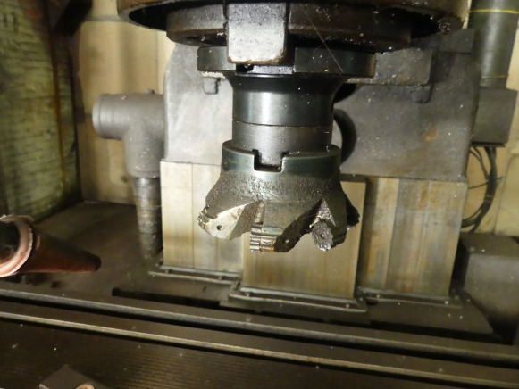 Fraiseuse universelle CNC 3 aves Fias Mh6 - Фреза за метал: снимка 3 Fraiseuse universelle CNC 3 aves Fias Mh6 - Фреза за метал: снимка 3