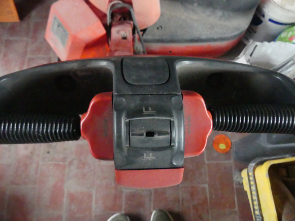 Gerbeur Fenwick L12 - Стакер: снимка 4 Gerbeur Fenwick L12 - Стакер: снимка 4