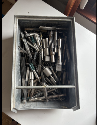 Lot industriel : fraisage, taraudage, perçage – ±100 pièces - Фреза за метал: снимка 2 Lot industriel : fraisage, taraudage, perçage – ±100 pièces - Фреза за метал: снимка 2