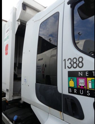 REF:1388 - Camion poubelle Renault Midlum 270DXI (2011-185.032 km) - Боклукчийска кола: снимка 4 REF:1388 - Camion poubelle Renault Midlum 270DXI (2011-185.032 km) - Боклукчийска кола: снимка 4