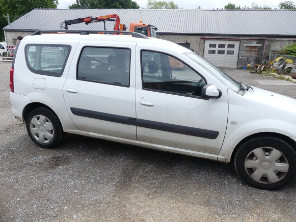 REF:1RFU370 - Voiture Dacia Logan Break SD (2012-63.842 km) - Лек автомобил: снимка 4 REF:1RFU370 - Voiture Dacia Logan Break SD (2012-63.842 km) - Лек автомобил: снимка 4