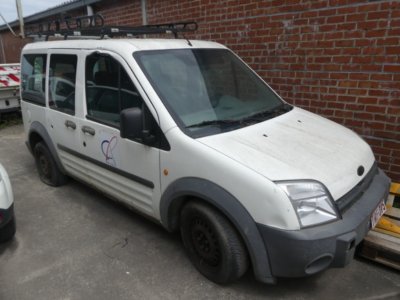 Бус с двойна кабина REF:Immatriculé sous : TRF-385 - Voiture Ford Tourneo Connect: снимка 1