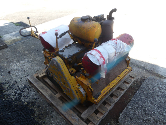 Rouleau compresseur Duomat R66 - Мини валяк: снимка 3 Rouleau compresseur Duomat R66 - Мини валяк: снимка 3
