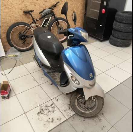Мотоциклет Scooter Peugeot QM50QT-6: снимка 1