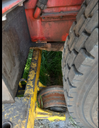 Tracteur CHARIOTRAC - Трактор: снимка 4 Tracteur CHARIOTRAC - Трактор: снимка 4