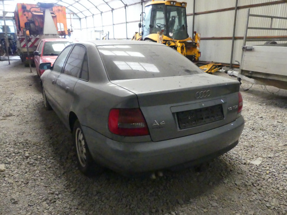 Voiture Audi A4 - Лек автомобил: снимка 3 Voiture Audi A4 - Лек автомобил: снимка 3