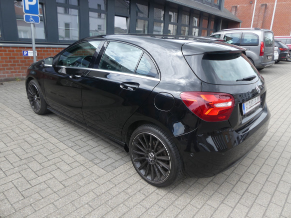 Voiture Mercedes-Benz A 180 (2018-99.600 km-VIN:WDD1760121J776850) - Лек автомобил: снимка 2 Voiture Mercedes-Benz A 180 (2018-99.600 km-VIN:WDD1760121J776850) - Лек автомобил: снимка 2