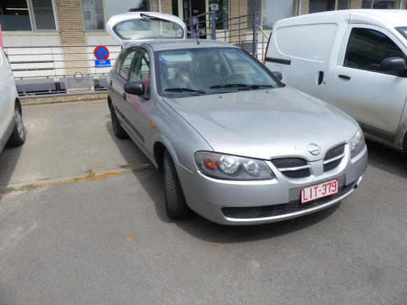 Voiture Nissan Almera (2003-123.640 km) - Лек автомобил: снимка 1 Voiture Nissan Almera (2003-123.640 km) - Лек автомобил: снимка 1