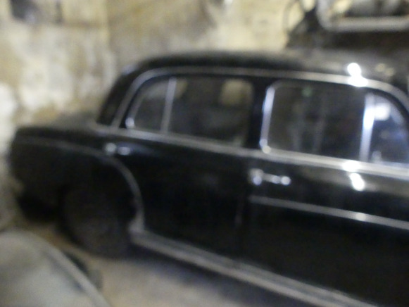 Voiture ancêtre Mercedes-Benz 220S Poton - Лек автомобил: снимка 4 Voiture ancêtre Mercedes-Benz 220S Poton - Лек автомобил: снимка 4