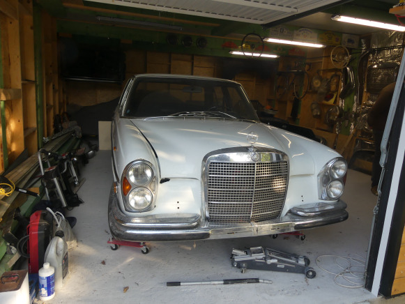 Voiture ancêtre Mercedes-Benz 280S (1972-83.435 km)(VIN: 10801610083599) - Лек автомобил: снимка 1 Voiture ancêtre Mercedes-Benz 280S (1972-83.435 km)(VIN: 10801610083599) - Лек автомобил: снимка 1
