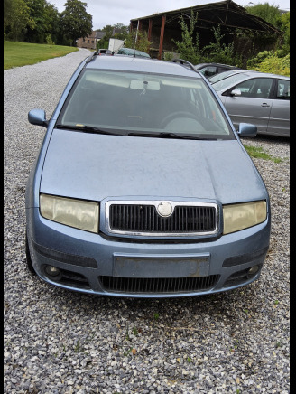 Skoda fabia - Лек автомобил: снимка 1 Skoda fabia - Лек автомобил: снимка 1